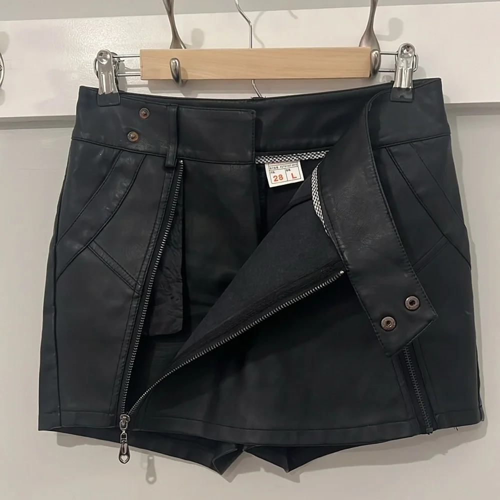 Faux Leather Mini Skort with Zipper Details